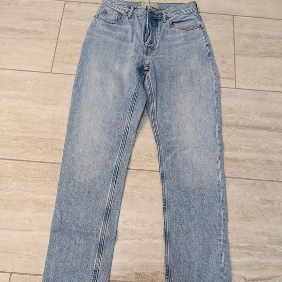 Everlane 90's Cheeky Jean - Picture 13 of 16